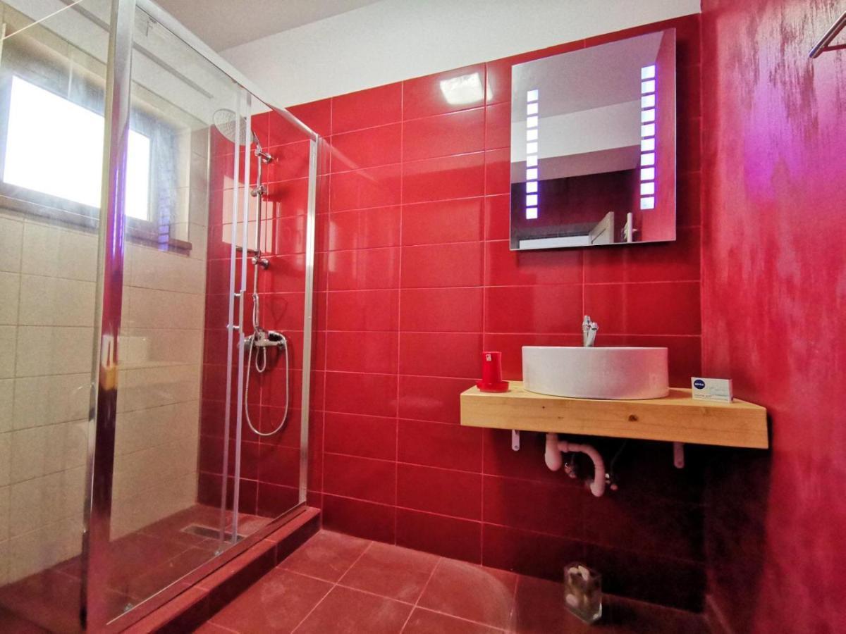 Violet Apartment-Brilliant Apartments Констанца Экстерьер фото